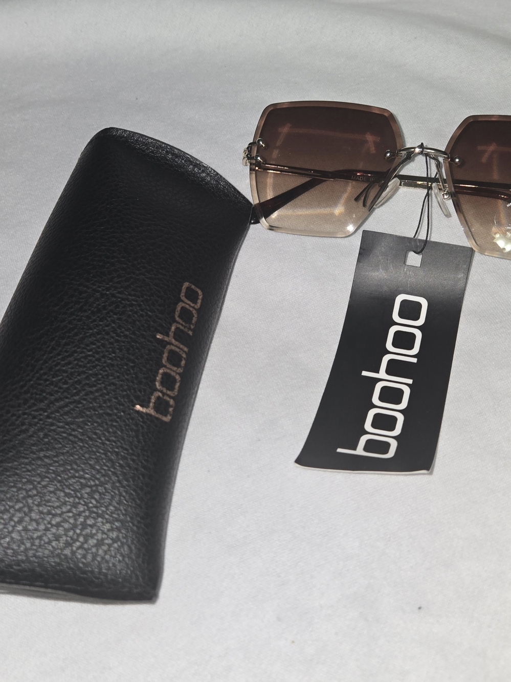 Boohoo Vintage Look Womens Sunglasses - Picture 3 of 6